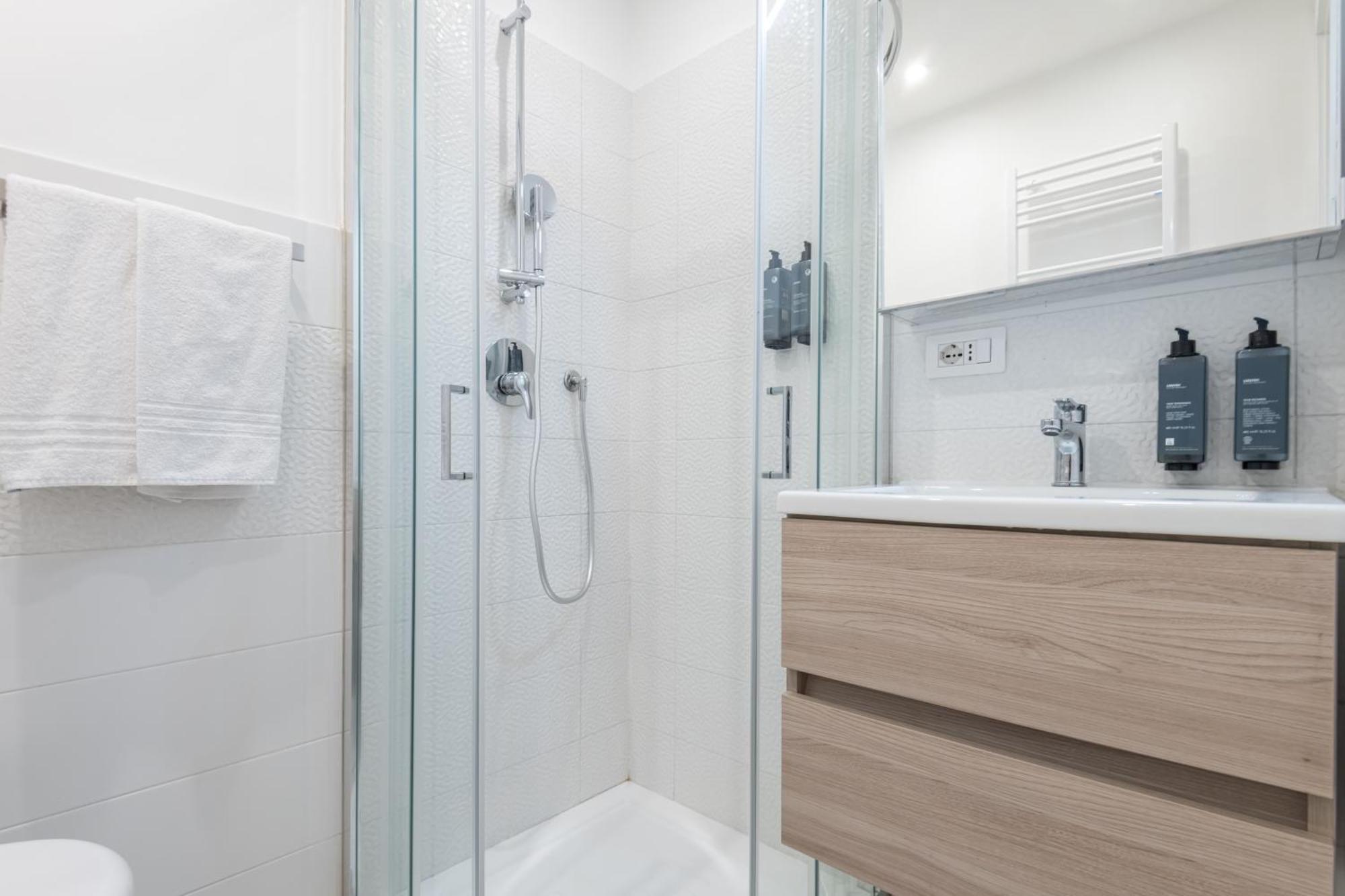 Isola - Studio Flat Milano Eksteriør bilde